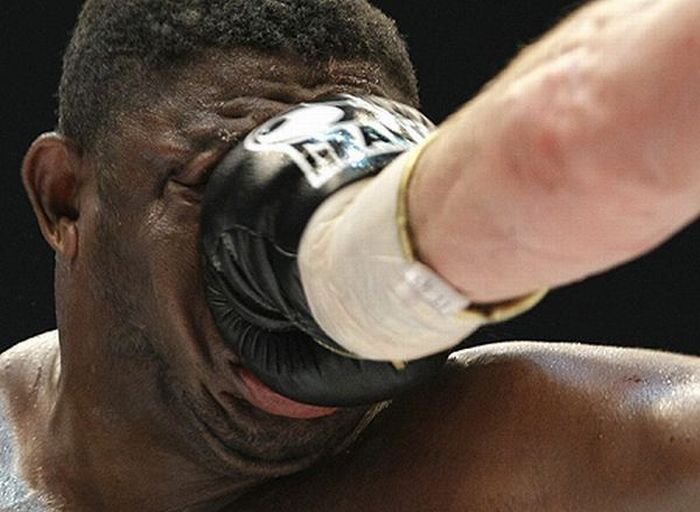1276635636_getting_knocked_out_05.jpg