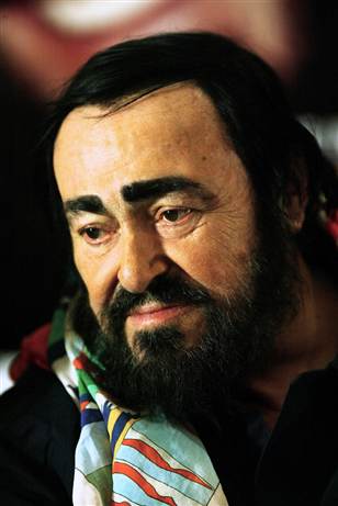 070809_pavarotti_hsmall_3a.grid-4x2.jpg