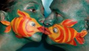 fishkiss1.jpg