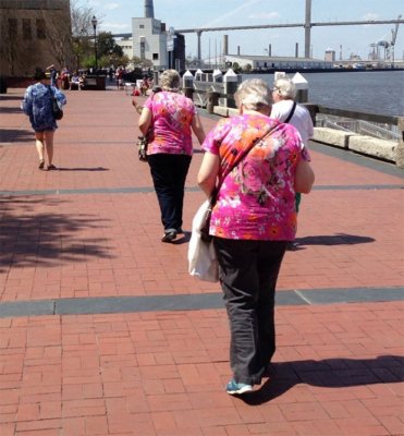 07171431_29503415lookalikesdoppelgangers6358e4b54916cc1__605149140368_large.jpg