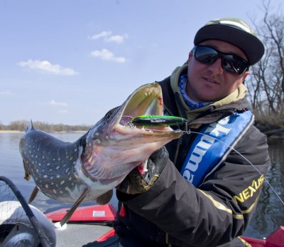 JACKALL RV Minnow + SHIMANO NEXUS.JPG