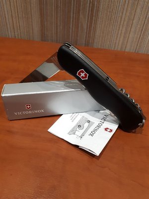 Victorinox Nomad.jpg