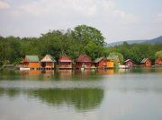 cottage1.jpg