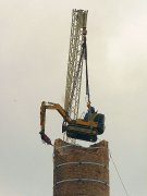 a4TdKYv5x90.jpg