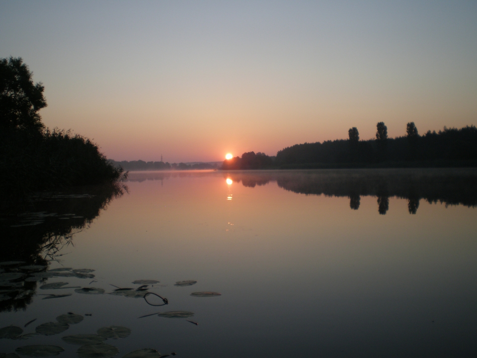 Утренняя зорька на р.Синюха.