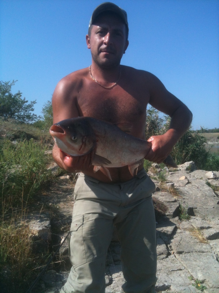Ловля синец Новоондроновка 2012