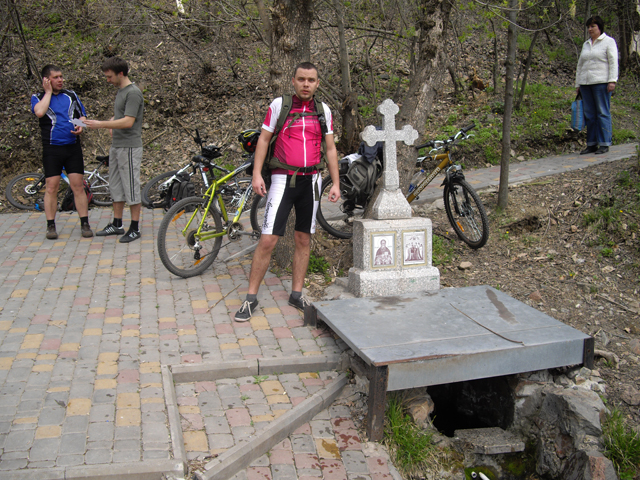 источники в Искровке