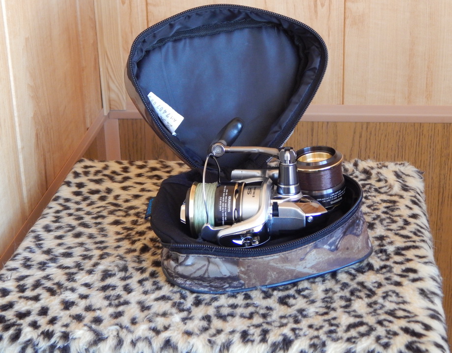 Футляр под запасную шпулю и катушку SHIMANO  Biomaster 11 2500FB