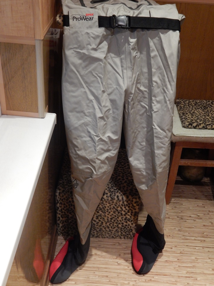 Дышащие вейдерсы RAPALA X-Protect Chest Waders.Отслужили 3 года и потекли.