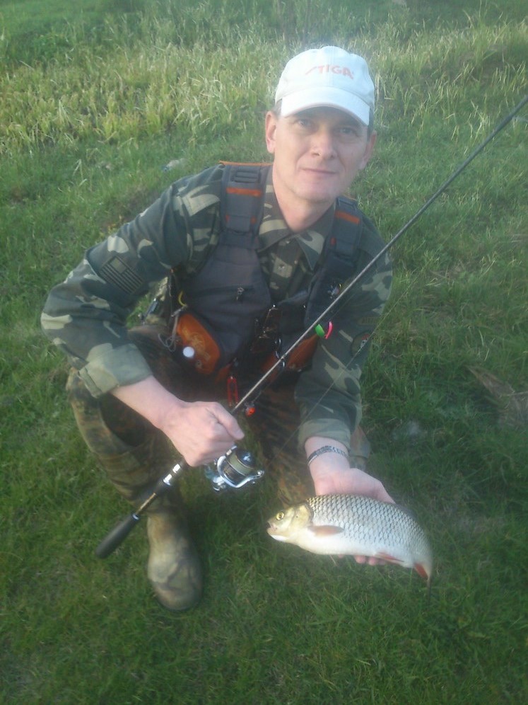 Начало голавлиного нового сезона(2014г).Снова сработала миниколебалка от  SV Fishing Lures Panic...