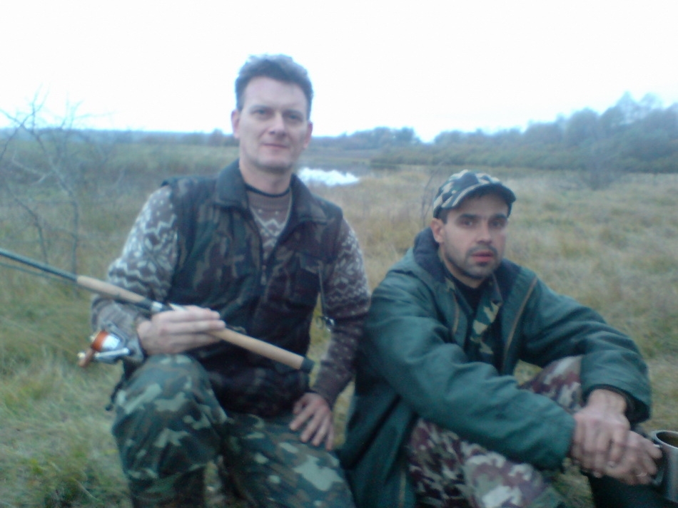 Черниговщина:река Снов,недалеко от входа в Десну.(С кумом,осень 2011 год).